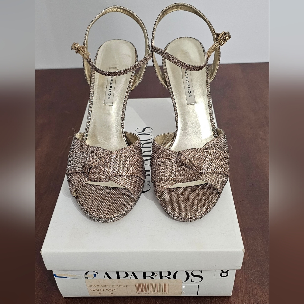 Caparros Size 8 Champaign Heels